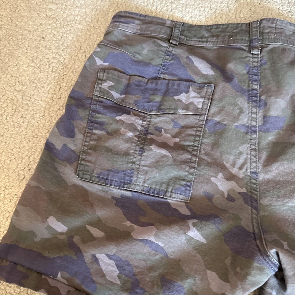 Anthropologie The Wanderer Camo Utility Shorts Button Fly Cotton/Linen Women 30 - Picture 7 of 10